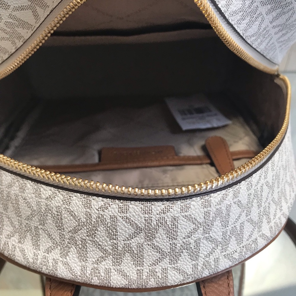 Michael Kors Abbey Medium Frame Backpack Vanilla W - Picture 5 of 8